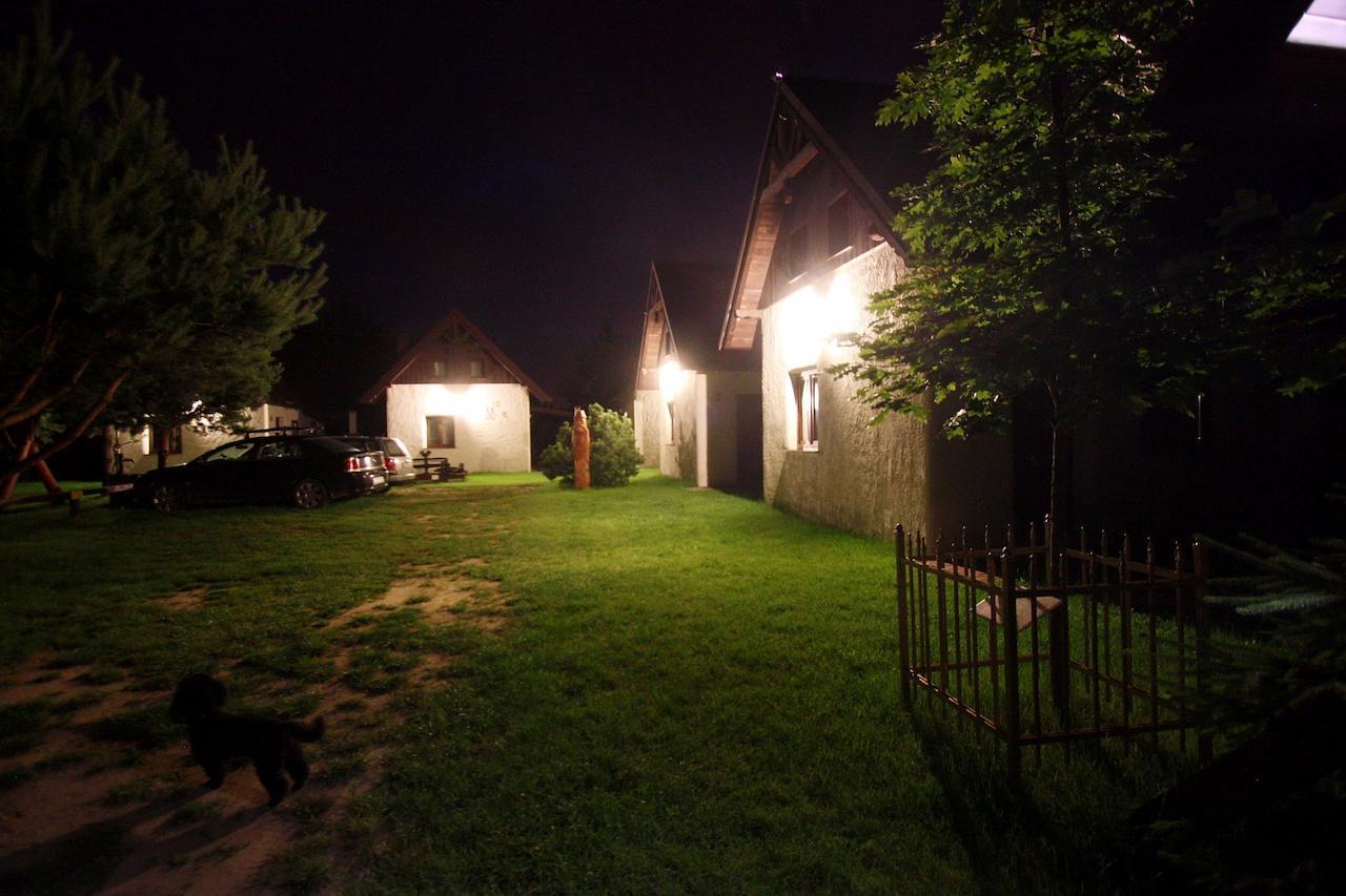 Osada Pod Czerwonym Debem - Czarny Mlyn Jastrzebia Gora Exterior foto