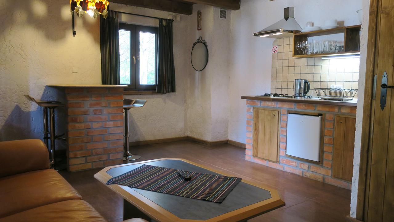 Osada Pod Czerwonym Debem - Czarny Mlyn Jastrzebia Gora Exterior foto